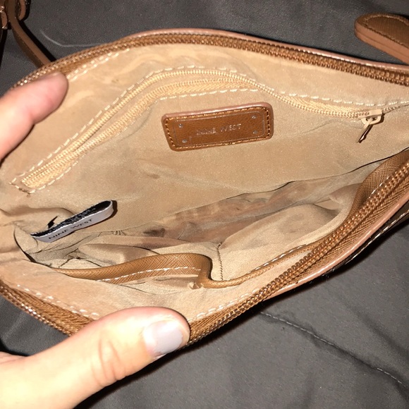 Nine West satchel! - Picture 3 of 4